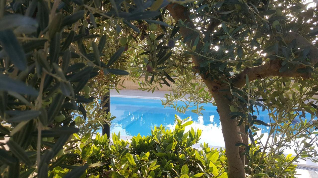 Villa Ceni: Seaside Apartments with Pool and Garden Marinella di Selinunte Exterior photo